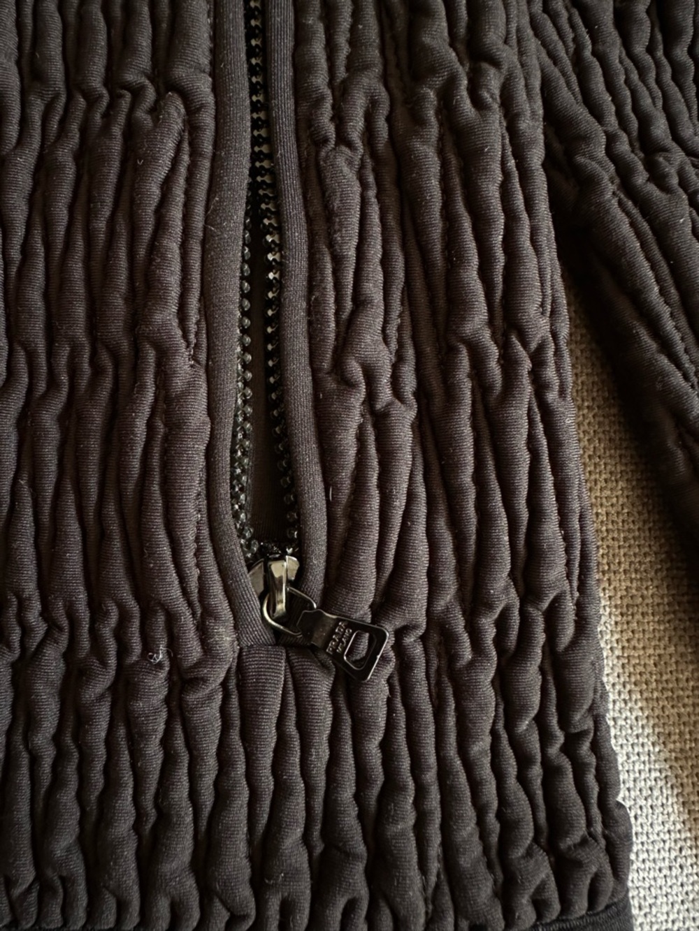 Vintage Prada Plissed Elegant Soft Jacket / SS2009 - Picture 9 of 12